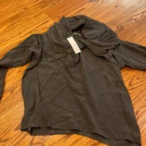 NWT Humanoid Woman’s Grey Top Size M